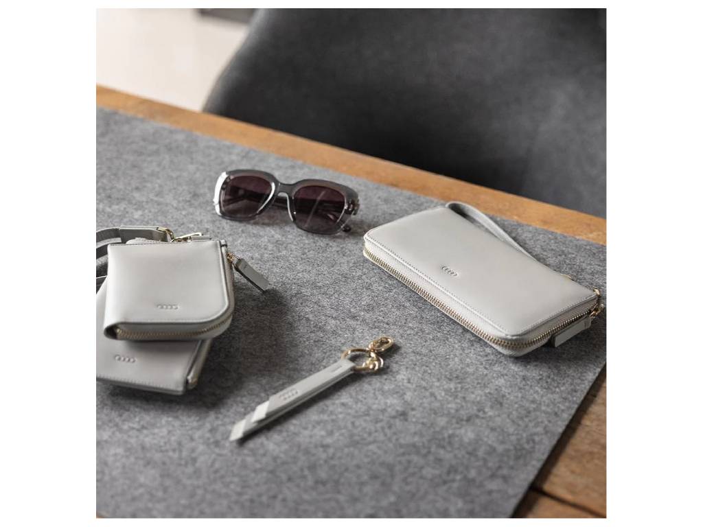 Audi - Key Ring Leather Women Grey Cream   - Genuine Product