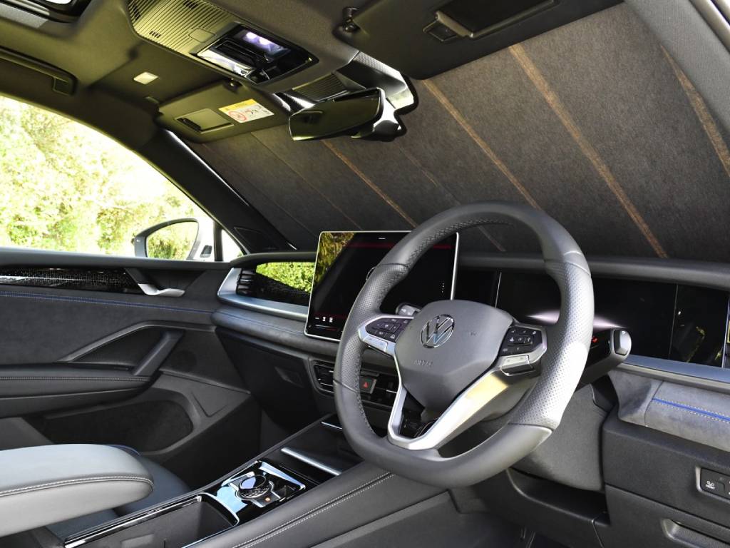 Volkswagen -  Tiguan 3 / Tayron Windscreen Sunshade  - Licenced Product